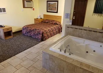 Black Hawk Motel and Suites hotel thumbnail 4
