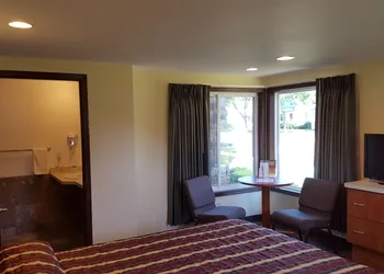 Black Hawk Motel and Suites hotel thumbnail 7