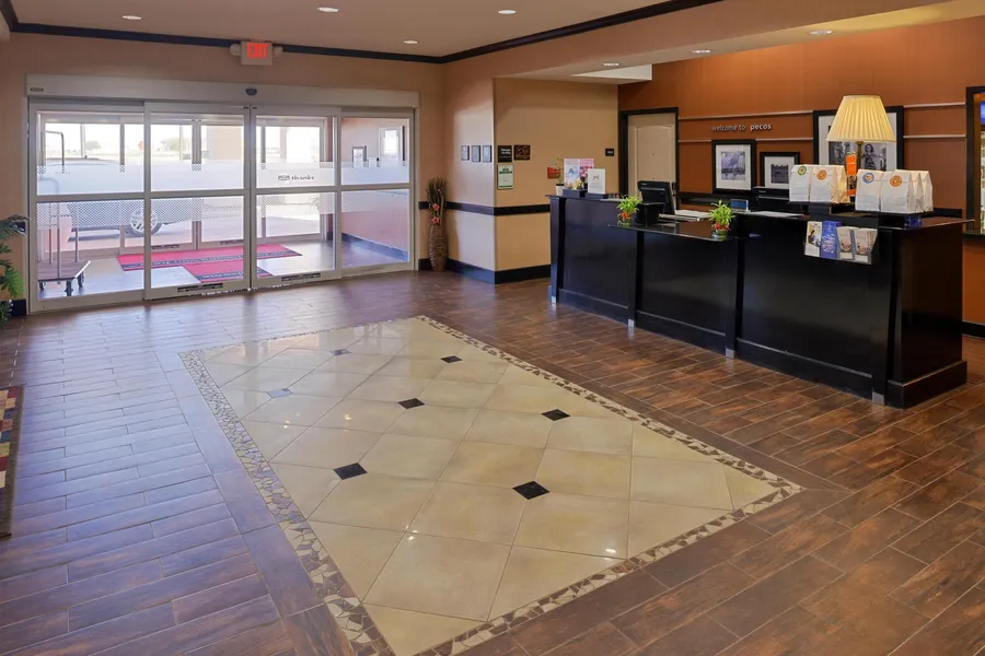 Hampton Inn Pecos hotel detail image 2