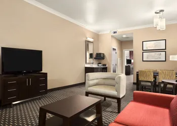 Embassy Suites by Hilton St. Louis Downtown hotel thumbnail 8