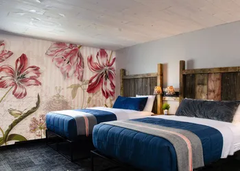 Vintage Block Inn & Suites hotel thumbnail 5
