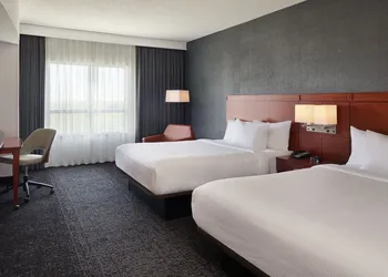 Courtyard by Marriott Calgary Airport hotel thumbnail 7