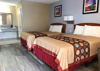 Orange Tustin Inn hotel thumbnail 4