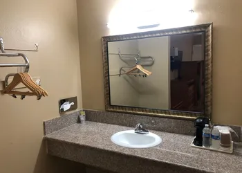 Orange Tustin Inn hotel thumbnail 7