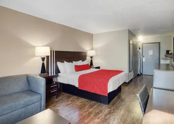 Surestay By Best Western Greenville hotel thumbnail 8