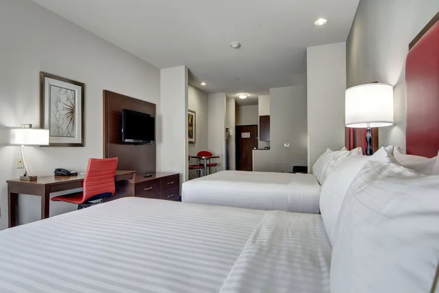 Holiday Inn Express & Suites Oklahoma City North by IHG hotel detail image 2