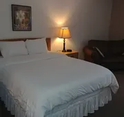 Brook Pointe Inn hotel detail image 4