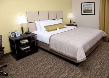 Candlewood Suites Greeley by IHG hotel thumbnail 6