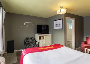Ace Motel hotel thumbnail 5