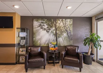 Kindersley All Suites Hotel hotel thumbnail 2