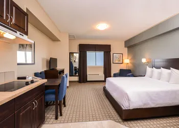 Kindersley All Suites Hotel hotel thumbnail 3