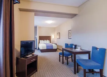 Kindersley All Suites Hotel hotel thumbnail 6
