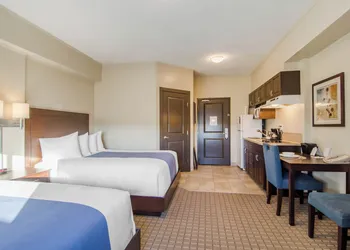 Kindersley All Suites Hotel hotel thumbnail 8