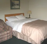 Colonial Inn hotel detail image 5