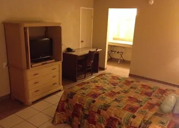 Su Casa Inn & Suites hotel thumbnail 4