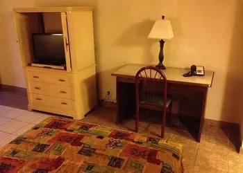 Su Casa Inn & Suites hotel thumbnail 5