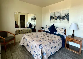 Ocean Cove Lodge hotel thumbnail 2