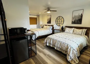 Ocean Cove Lodge hotel thumbnail 5