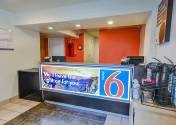 Motel 6 Huntsville, TX hotel thumbnail 2