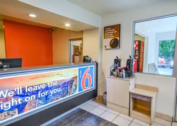 Motel 6 Huntsville, TX hotel thumbnail 3