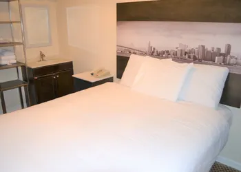 Inn on Folsom hotel thumbnail 2