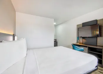 Motel 6 Austin, TX - North hotel thumbnail 5