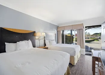 Sunset Motel hotel thumbnail 5