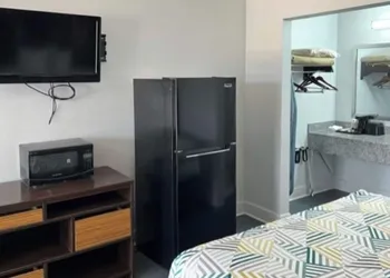 Studio 6 Suites Opelousas, LA hotel thumbnail 3
