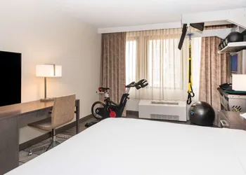 DoubleTree by Hilton Newark Penn Station hotel thumbnail 6