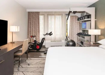 DoubleTree by Hilton Newark Penn Station hotel thumbnail 7