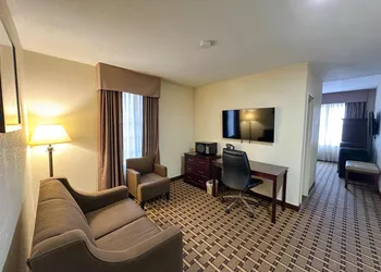 Sonesta Essential Hotels Overland Park hotel thumbnail 5
