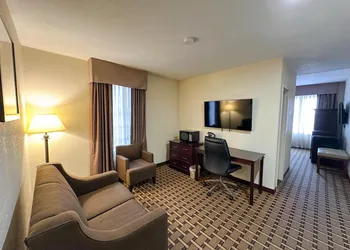 Sonesta Essential Hotels Overland Park hotel thumbnail 5