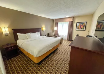 Sonesta Essential Hotels Overland Park hotel thumbnail 7