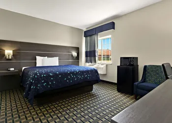 SureStay Plus Hotel by Best Western Tulsa East hotel thumbnail 4