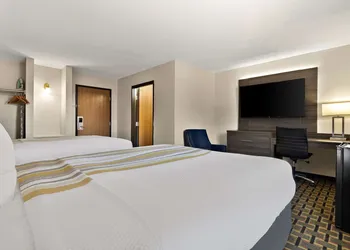 SureStay Plus Hotel by Best Western Tulsa East hotel thumbnail 8