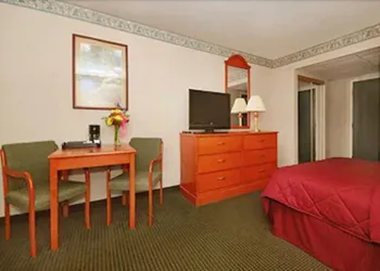 Quality Inn New Columbia–Lewisburg hotel thumbnail 4