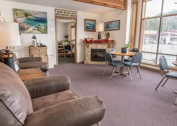 Gold Beach Inn hotel thumbnail 2