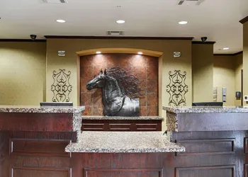 Best Western Plus Royal Mountain Inn & Suites hotel thumbnail 2