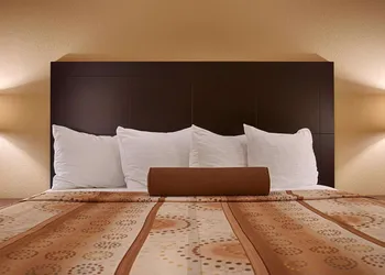 Best Western Plus Royal Mountain Inn & Suites hotel thumbnail 5