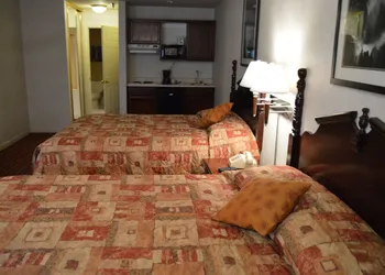 Cedar Lodge hotel thumbnail 3