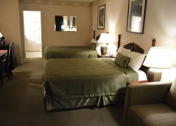 Cedar Lodge hotel thumbnail 7