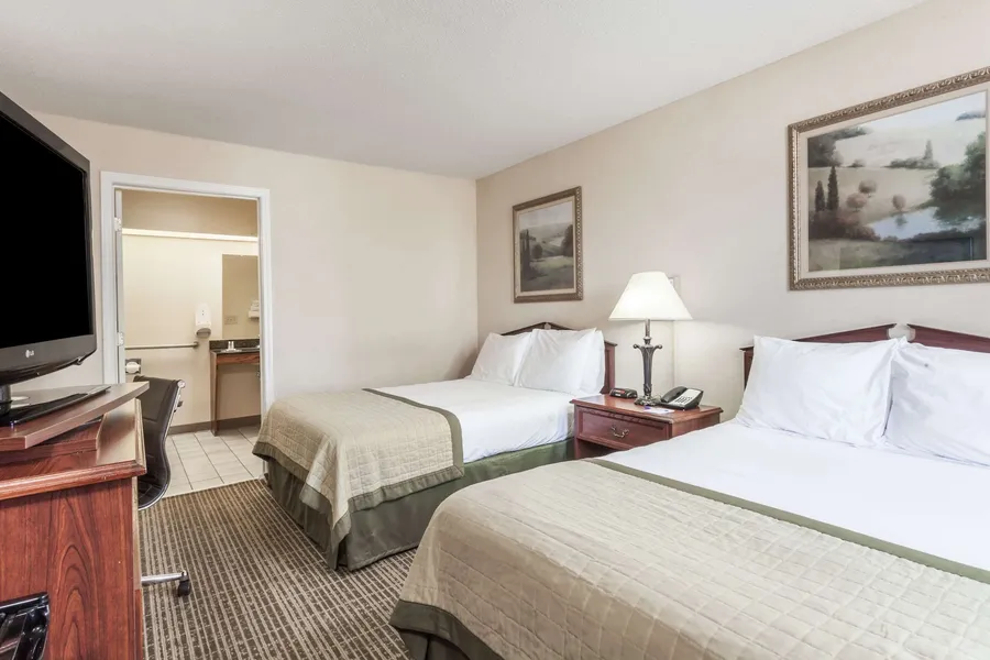 Baymont by Wyndham Hickory hotel detail image 6