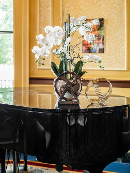 The Lafayette A grand Riverboat Era Hotel hotel detail image 6