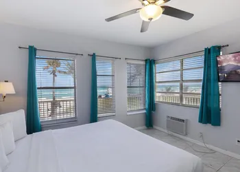Hollywood Beach Hotels hotel thumbnail 4