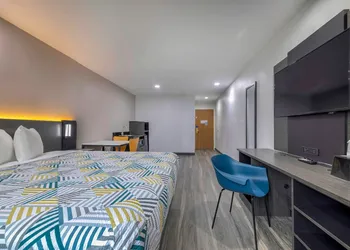 Motel 6 Fort Worth, TX - Burleson hotel thumbnail 8