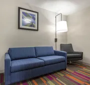 Holiday Inn Express & Suites Chicago West - St Charles by IHG hotel detail image 3