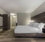 Holiday Inn Express & Suites Chicago West - St Charles by IHG hotel detail image 4