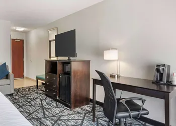 Best Western Plus Anderson hotel thumbnail 7