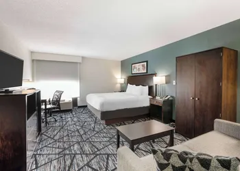 Best Western Plus Anderson hotel thumbnail 8