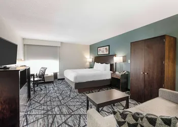 Best Western Plus Anderson hotel thumbnail 7